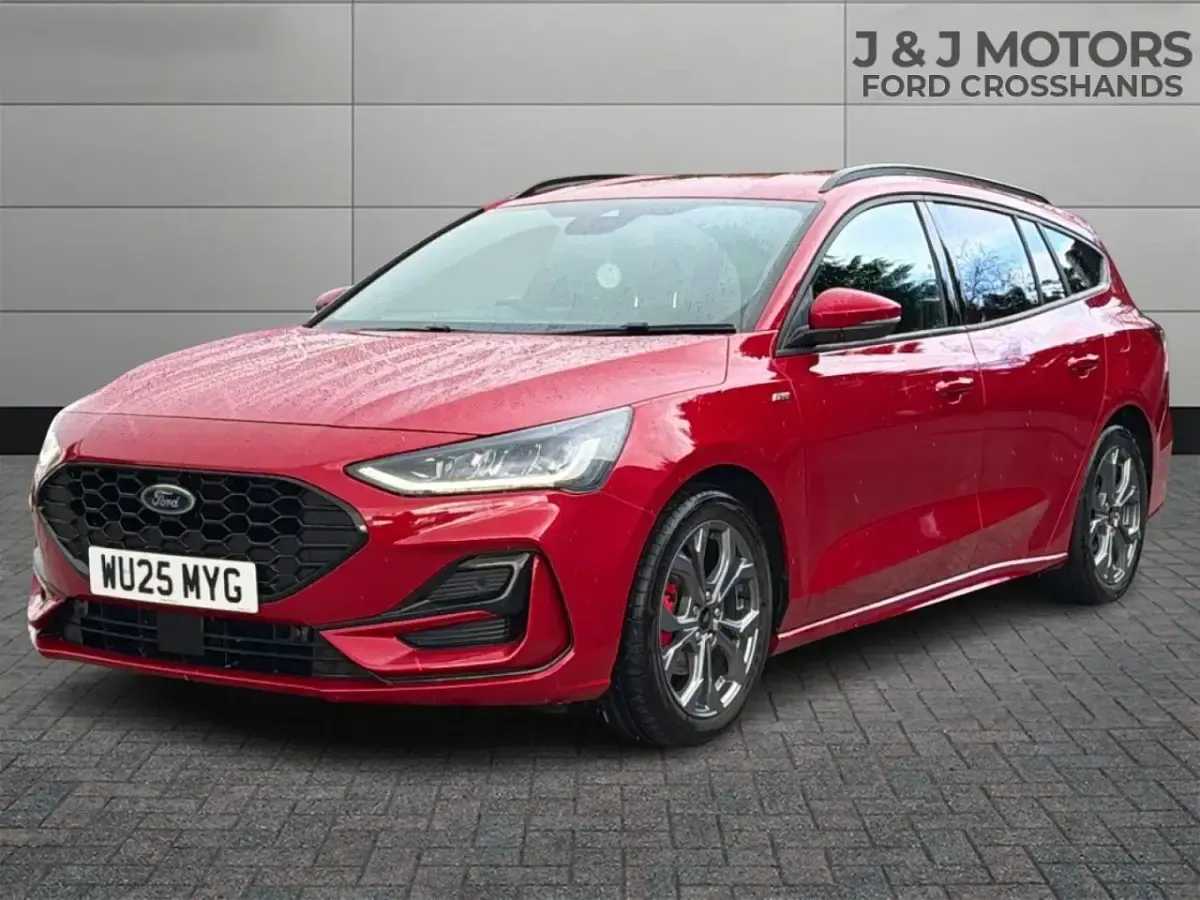 Used Ford Focus ST-Line 125 HP (91 kW) 2025 Red Estate
