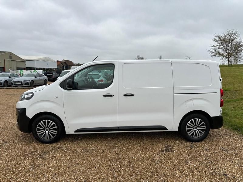Used Citroën Dispatch 2022 White MPV