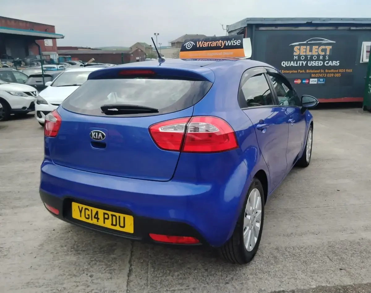 Usado Kia Rio 2014 Azul Utilitario