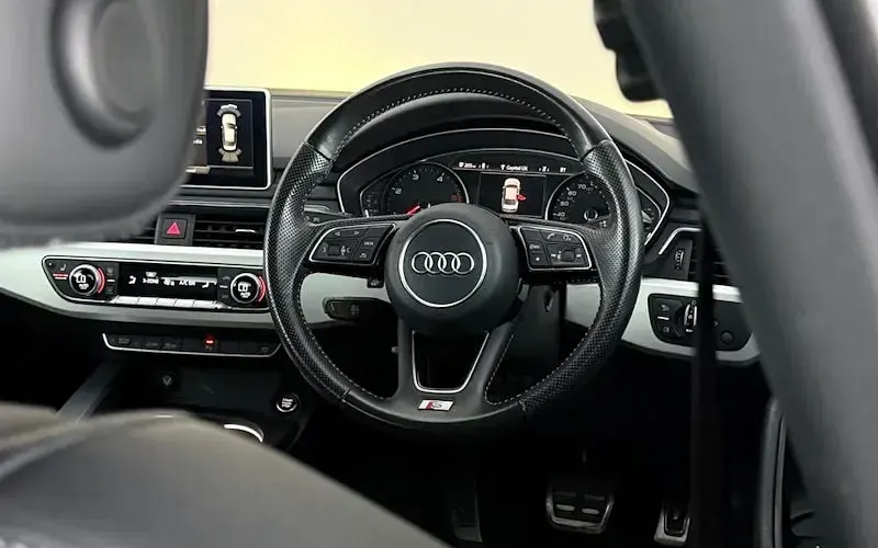 Used Audi A4 S-Line 272 HP (200 kW) 2016 White Sedan