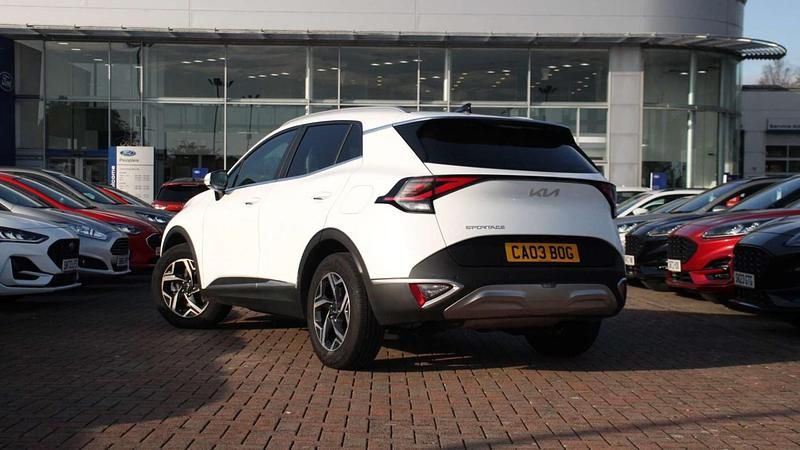 Used Kia Sportage 2023 White SUV