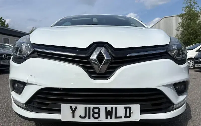 Used Renault Clio IV Dynamique 75 HP (55 kW) 2018 Hatchback