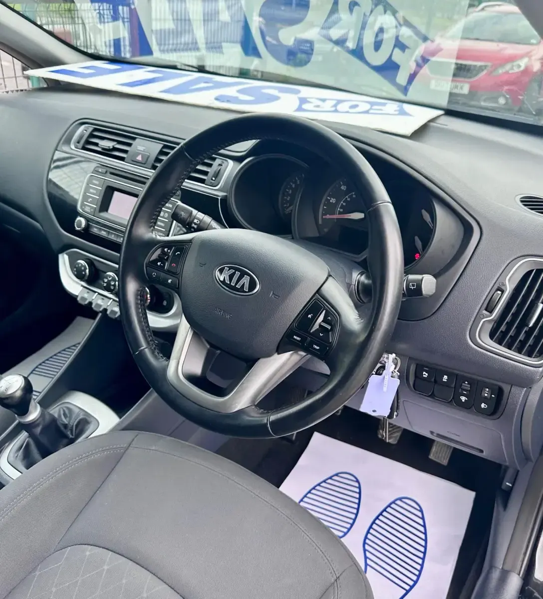 Używany Kia Rio 84 KM (61 kW) 2016 Czarny Hatchback