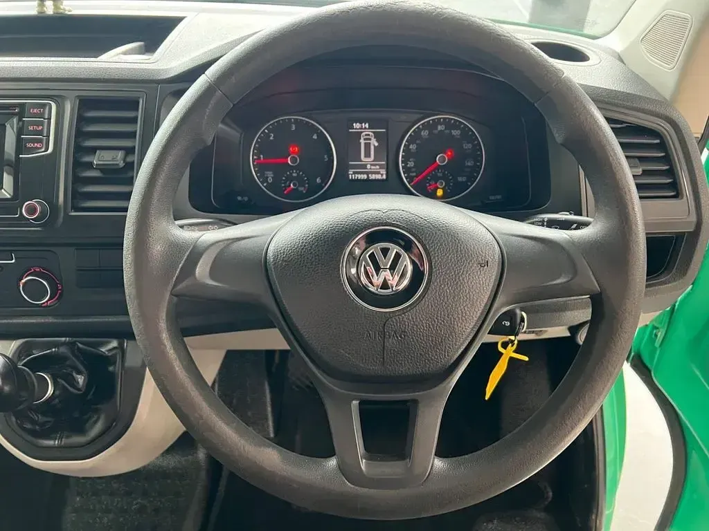 Used VW Transporter Startline 2017 Green Van
