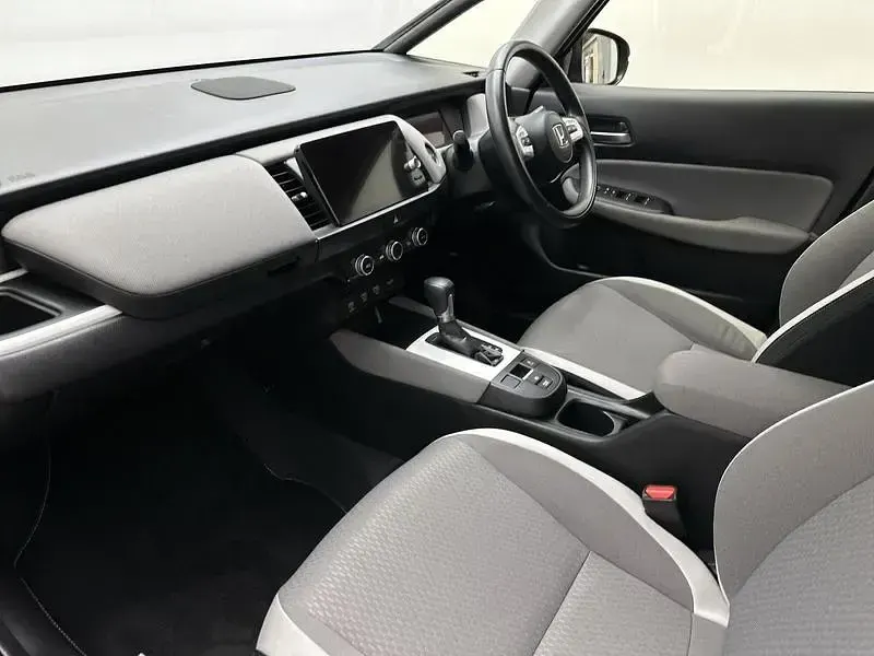 Used Honda Jazz Hybrid 109 HP (80 kW) 2021 Grey Hatchback