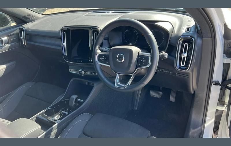 Used Volvo XC40 Ultimate 258 HP (189 kW) 2022 White SUV