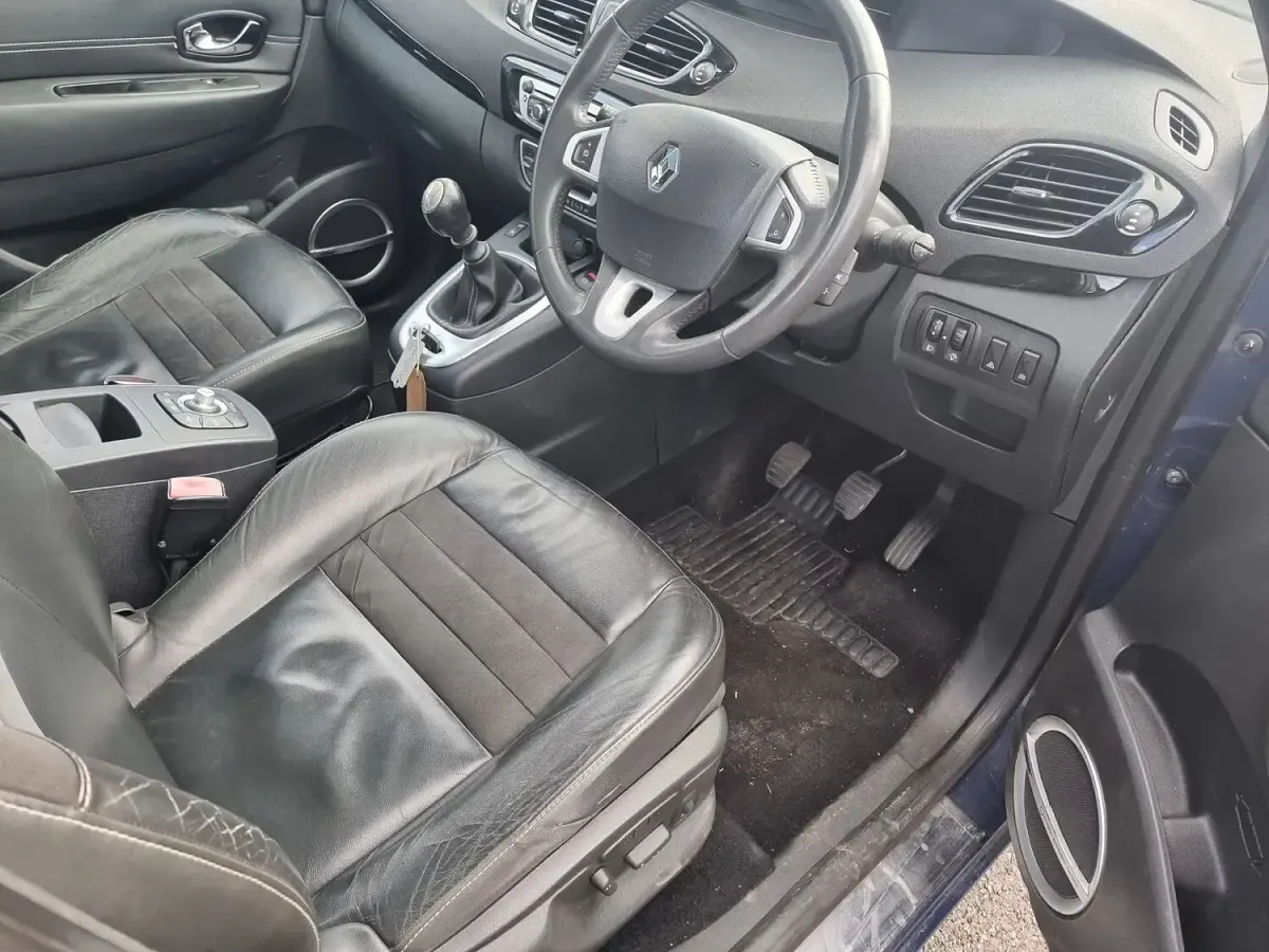 Used Renault Grand Scénic III Dynamique 2012 Blue MPV