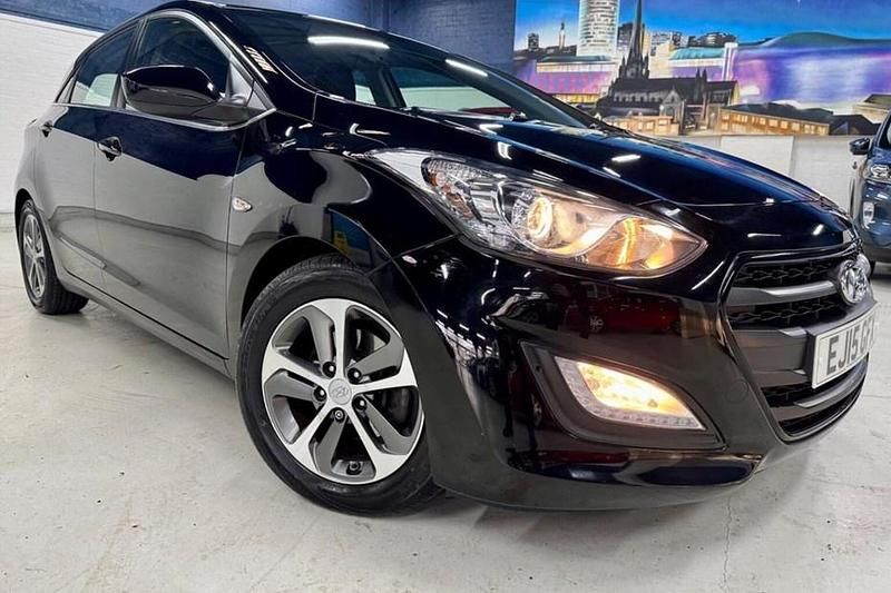 Black Used 2015 Hyundai i30 SE Hatchback | £5,495 (Fair price) - Image 1/1