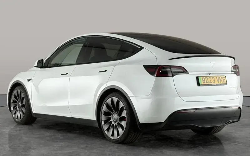 Used Tesla Model Y Performance 392 kW (534 HP) 2023 White SUV