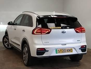 Used Kia e-Niro 150 kW (204 HP) 2020 White SUV
