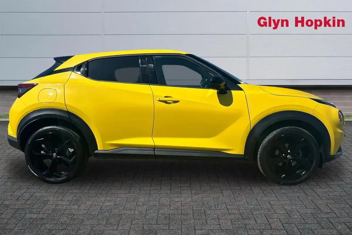 Used Nissan Juke Tekna 114 HP (83 kW) 2025 Yellow SUV