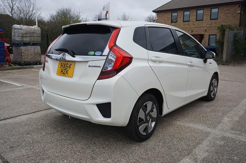 Used Honda Fit Hybrid 2026 White Hatchback