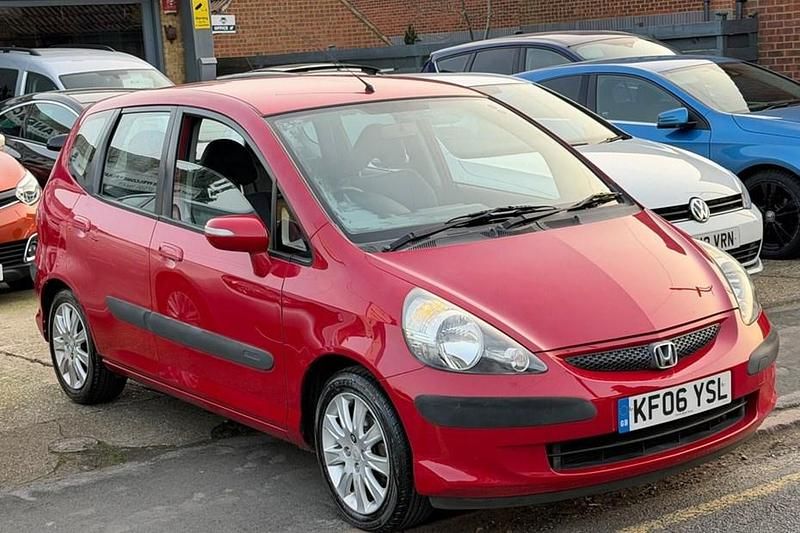 Used Honda Jazz SE 2006 Red Hatchback