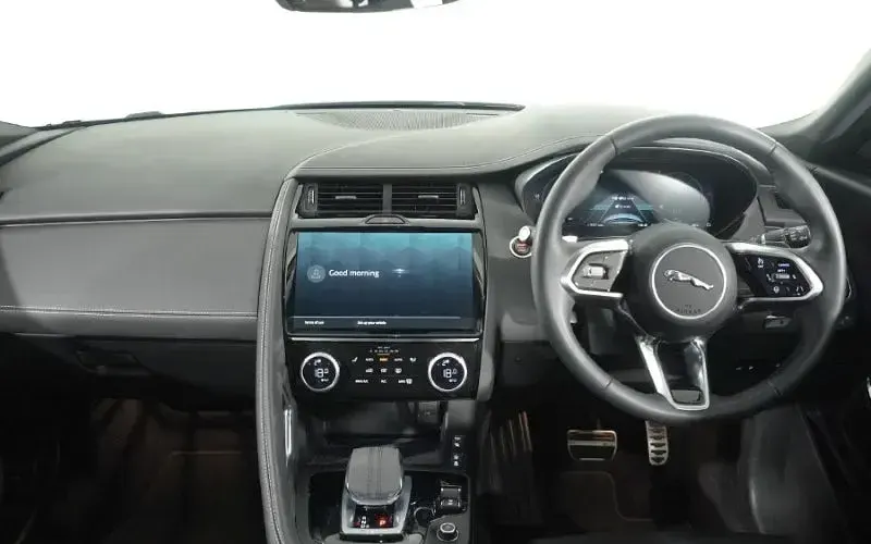 Używany Jaguar E-Pace R-Dynamic 309 KM (227 kW) 2024 Szary SUV