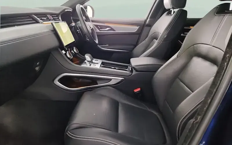 Used Jaguar F-Pace R-Dynamic 204 HP (150 kW) 2024 SUV