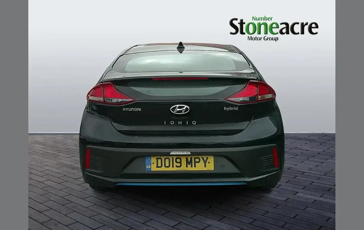 Used Hyundai Ioniq SE 141 HP (103 kW) 2018 Black Hatchback