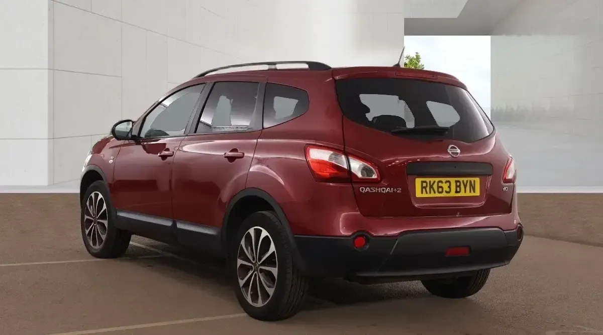 Used Nissan Qashqai +2 360º 110 HP (80 kW) 2013 Red SUV