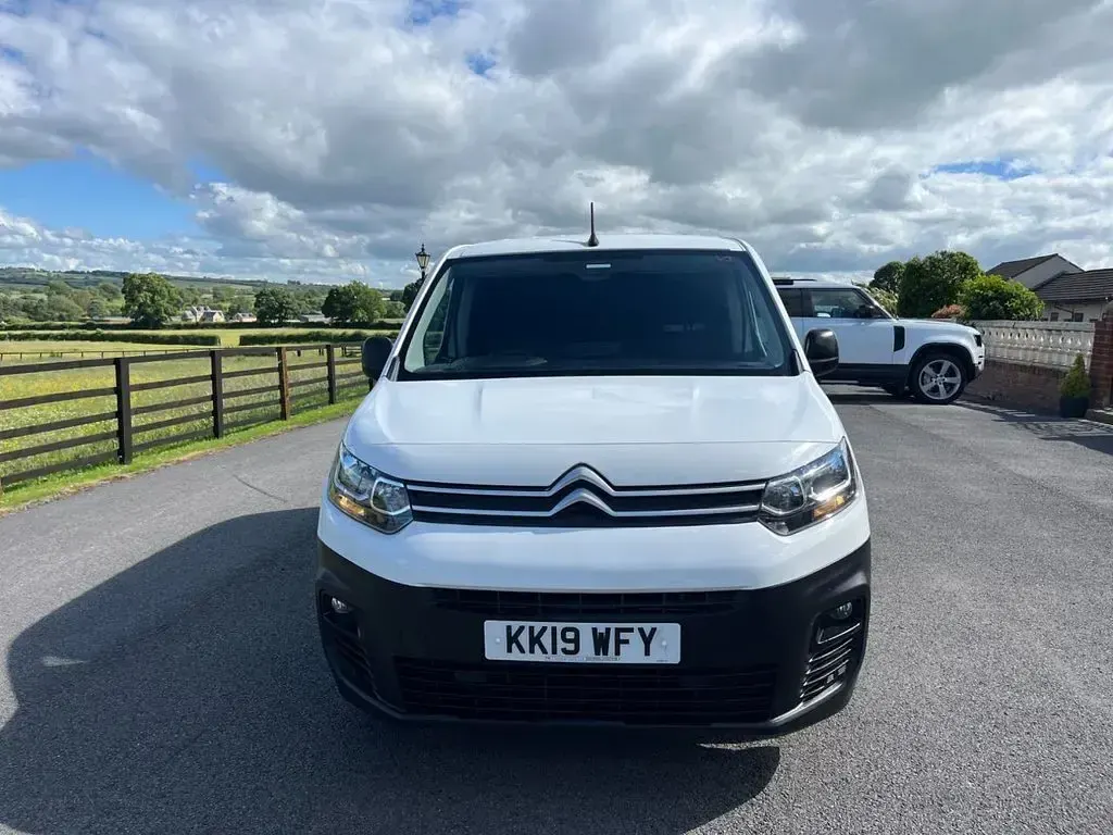 Used Citroën e-Berlingo 100 HP (73 kW) 2019 White MPV