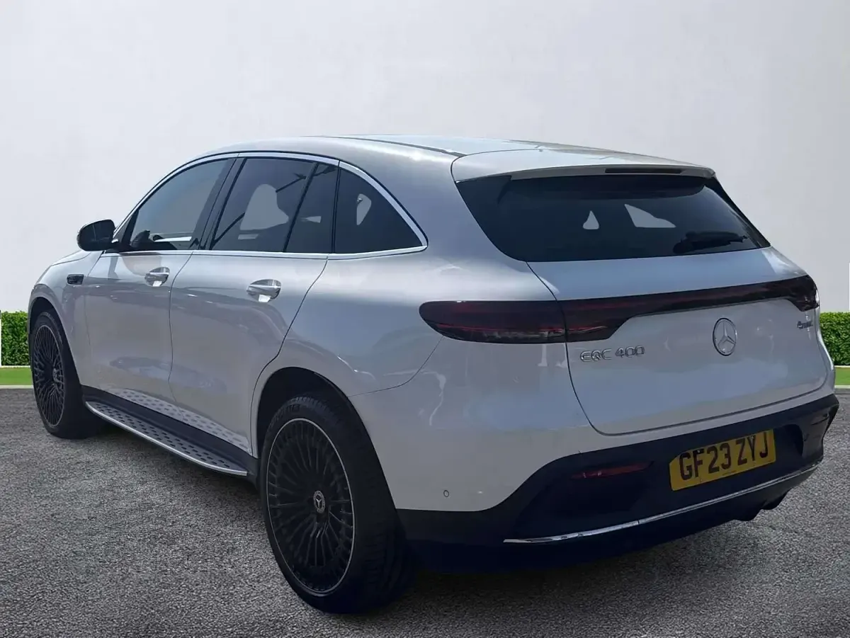 Used Mercedes EQC400 AMG Line Premium Plus 300 kW (408 HP) 2023 White SUV