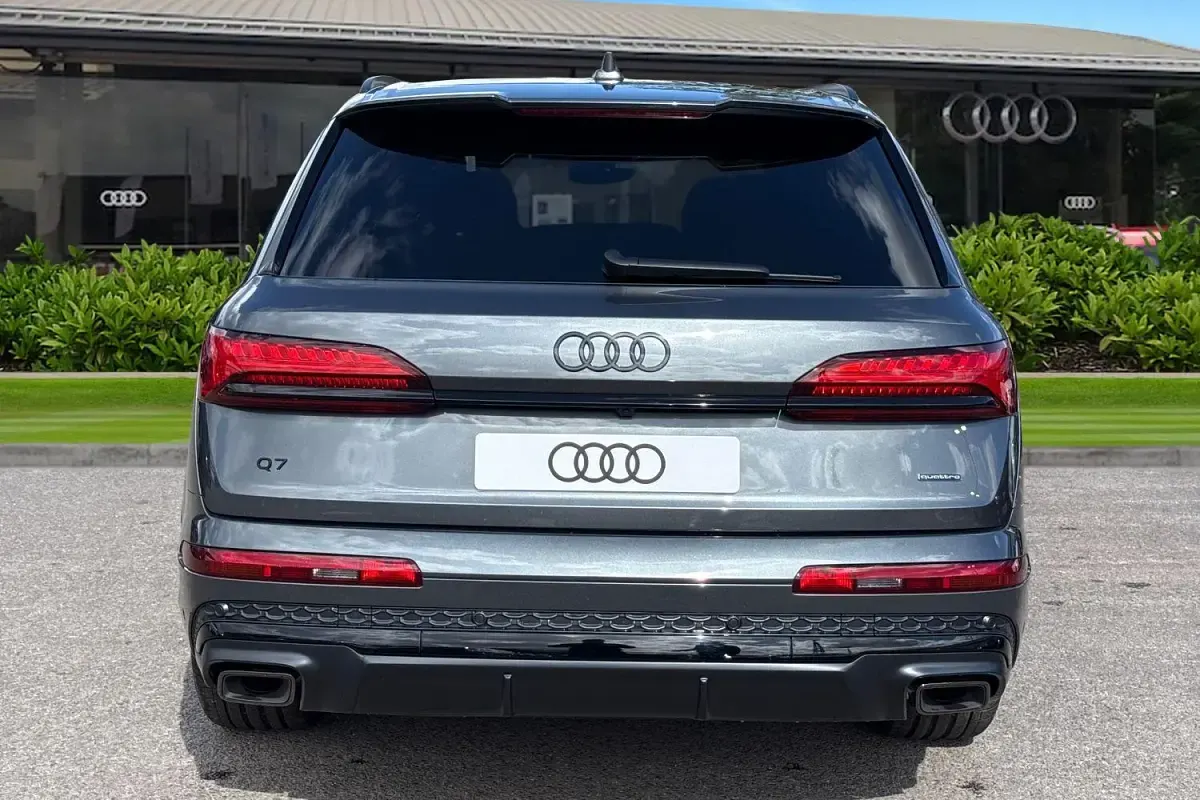 New Audi Q7 Black Edition 2026 Grey SUV