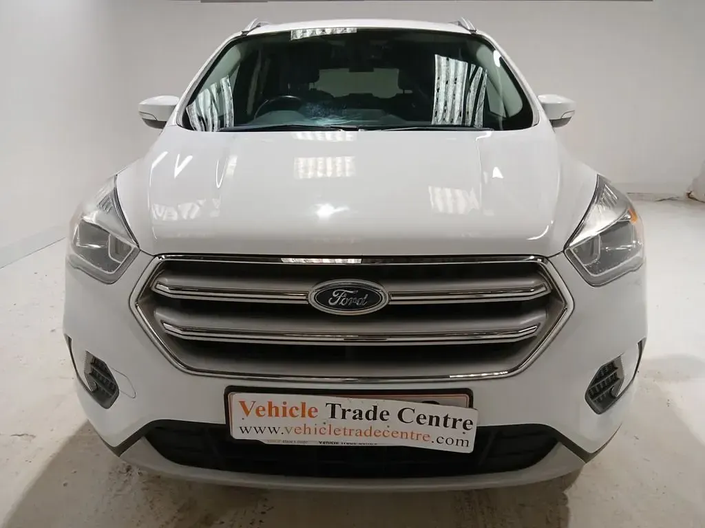 Używany Ford Kuga Titanium 120 KM (88 kW) 2017 Biały SUV