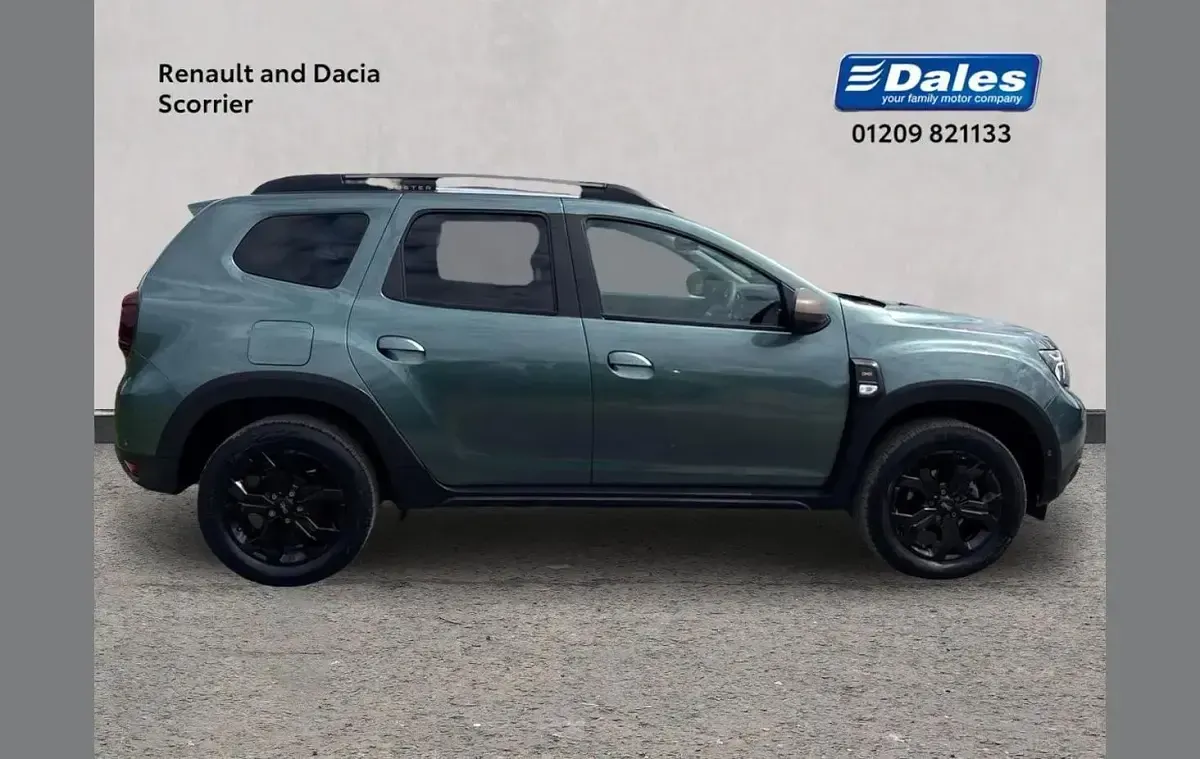 Used Dacia Duster Extreme 130 HP (95 kW) 2024 Green SUV