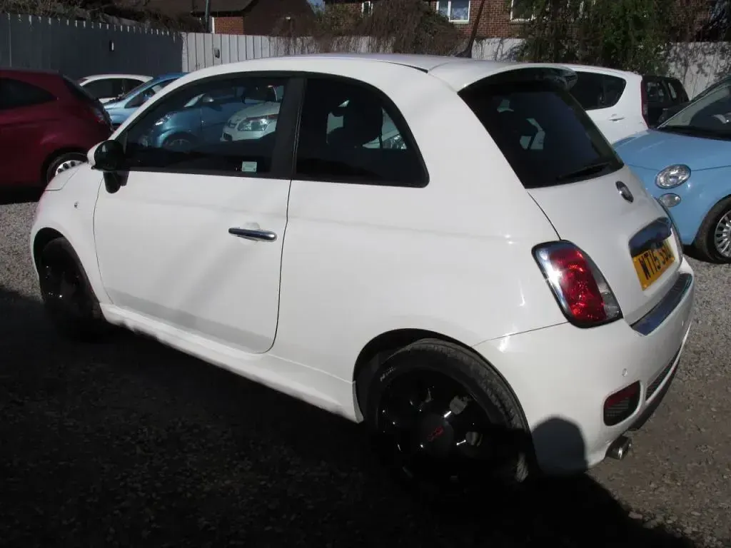 Used Fiat 500 S 69 HP (50 kW) 2015 White Hatchback