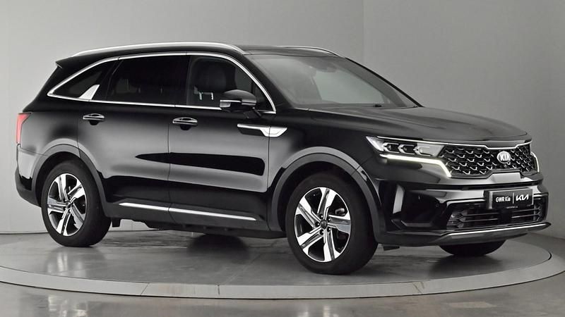 Black Used 2021 Kia Sorento 4 SUV | £31,450 (Fair price) - Image 1/4