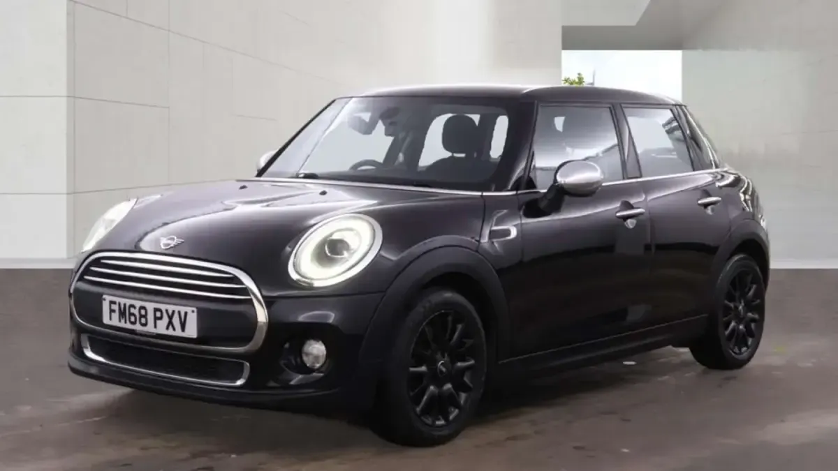 Używany Mini ONE Classic 2018 Czarny Hatchback