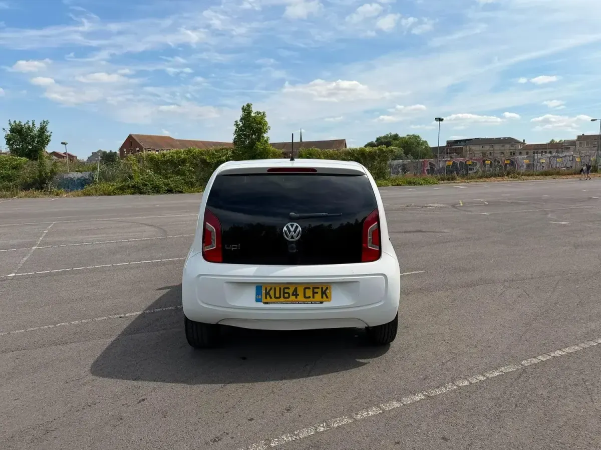 Used VW up! Groove 2014 White Hatchback