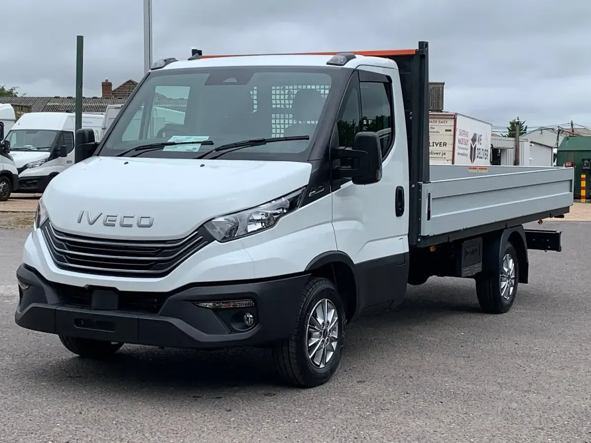 New Iveco Daily 140 HP (102 kW) 2026 White