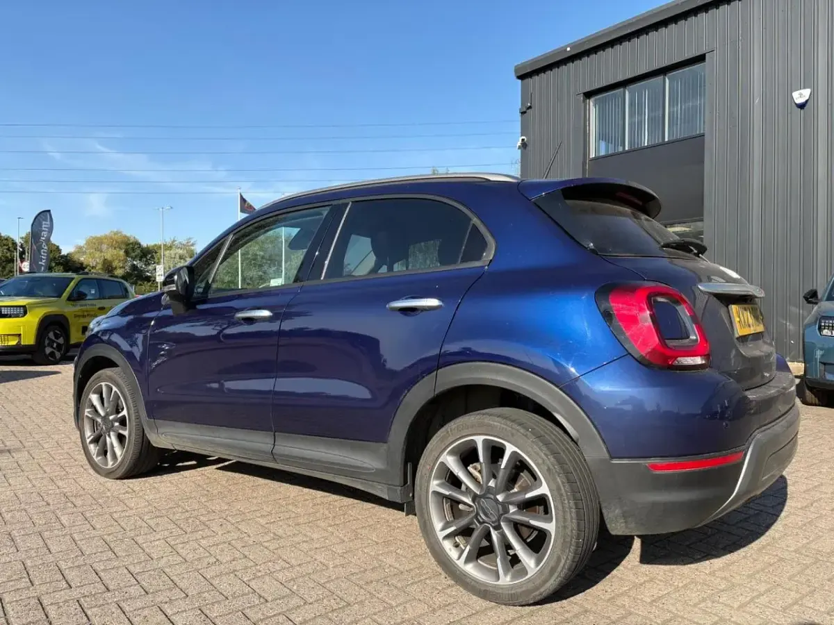 Used Fiat 500X Cross 128 HP (94 kW) 2023 Blue SUV