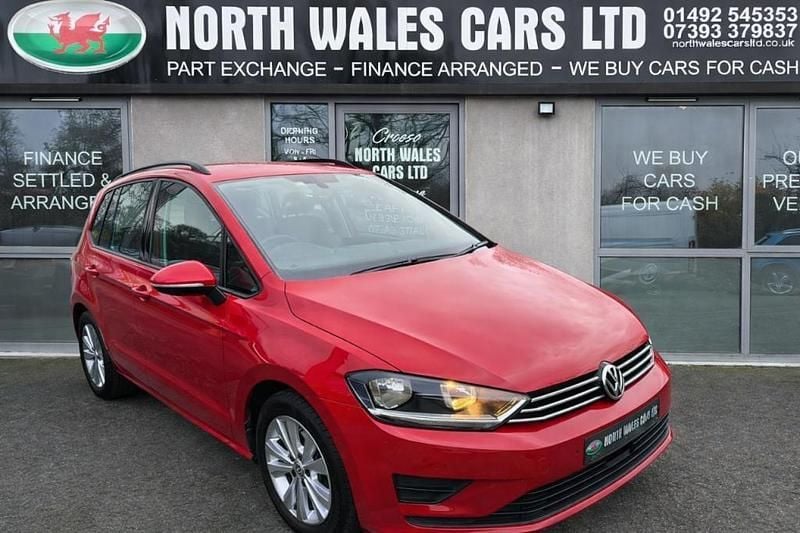 Used VW Golf Sportsvan SE 2015 Red MPV