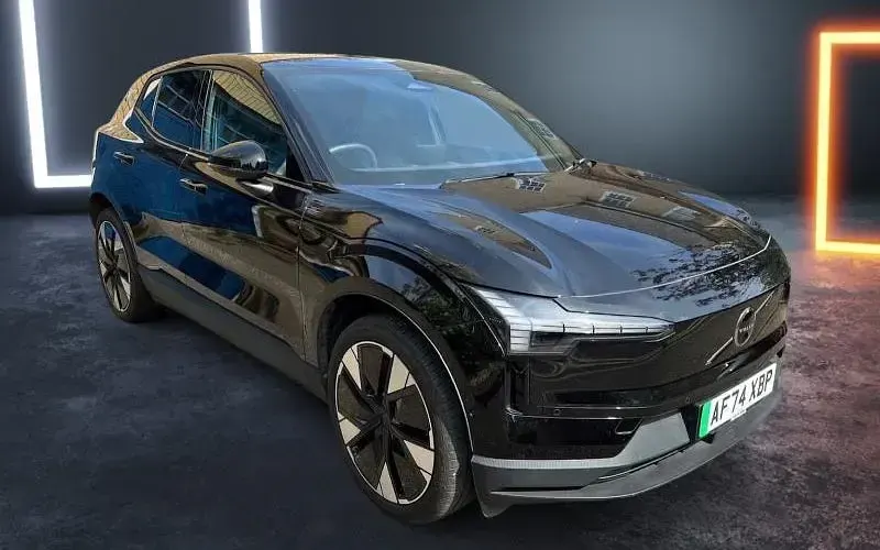 Usado Volvo EX30 Ultra 200 kW (272 CV) 2025 SUV