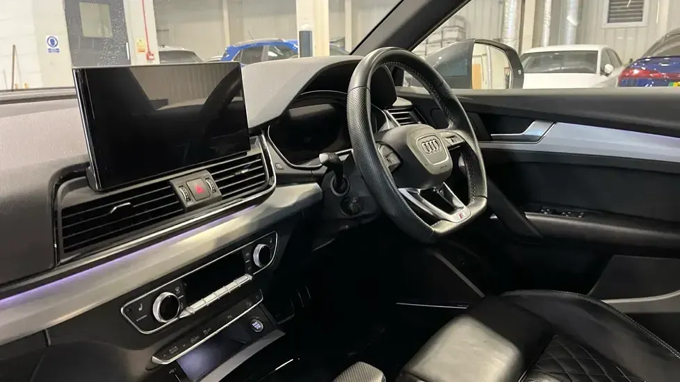 Used Audi Q5 S-Line 265 HP (194 kW) 2022 Grey SUV