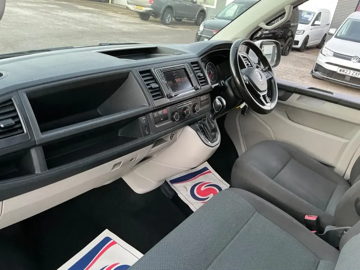Second-hand VW Transporter Sportline 2017 Alb Van