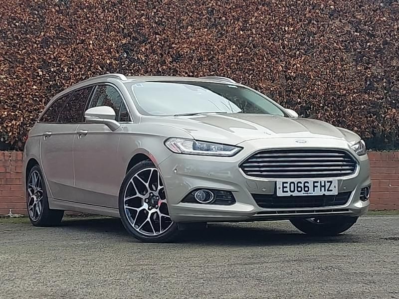 Used Ford Mondeo Titanium 180 HP (132 kW) 2016 Silver Estate