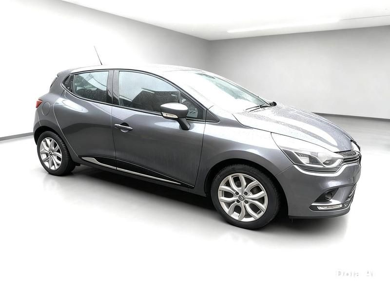 Used Renault Clio IV Dynamique 90 HP (66 kW) 2016 Grey Hatchback
