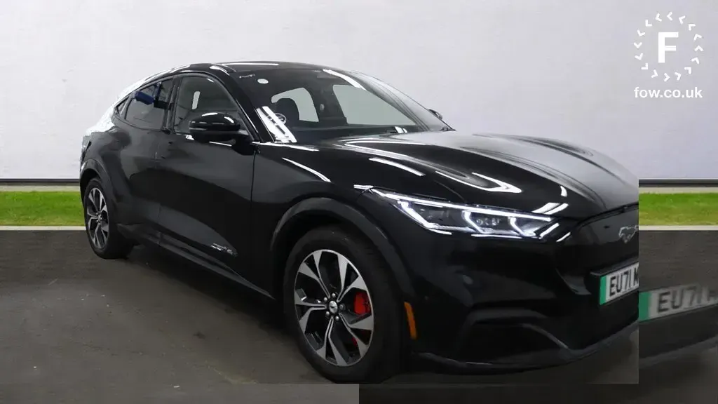 Begagnad Ford Mustang Extended Range 351 HK (258 kW) 2021 Halvkombi