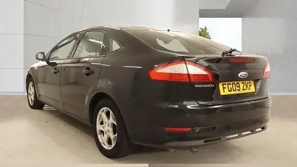 Used Ford Mondeo Zetec 145 HP (106 kW) 2009 Black Hatchback