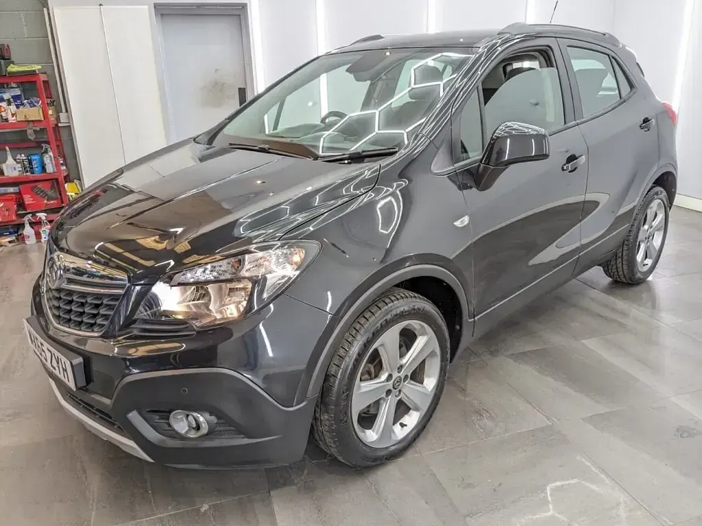 Usado Vauxhall Mokka 136 HP (100 kW) 2015 Preto SUV