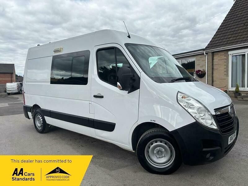 White Used 2019 Vauxhall Movano Van | £8,495 (Good price) - Image 1/4