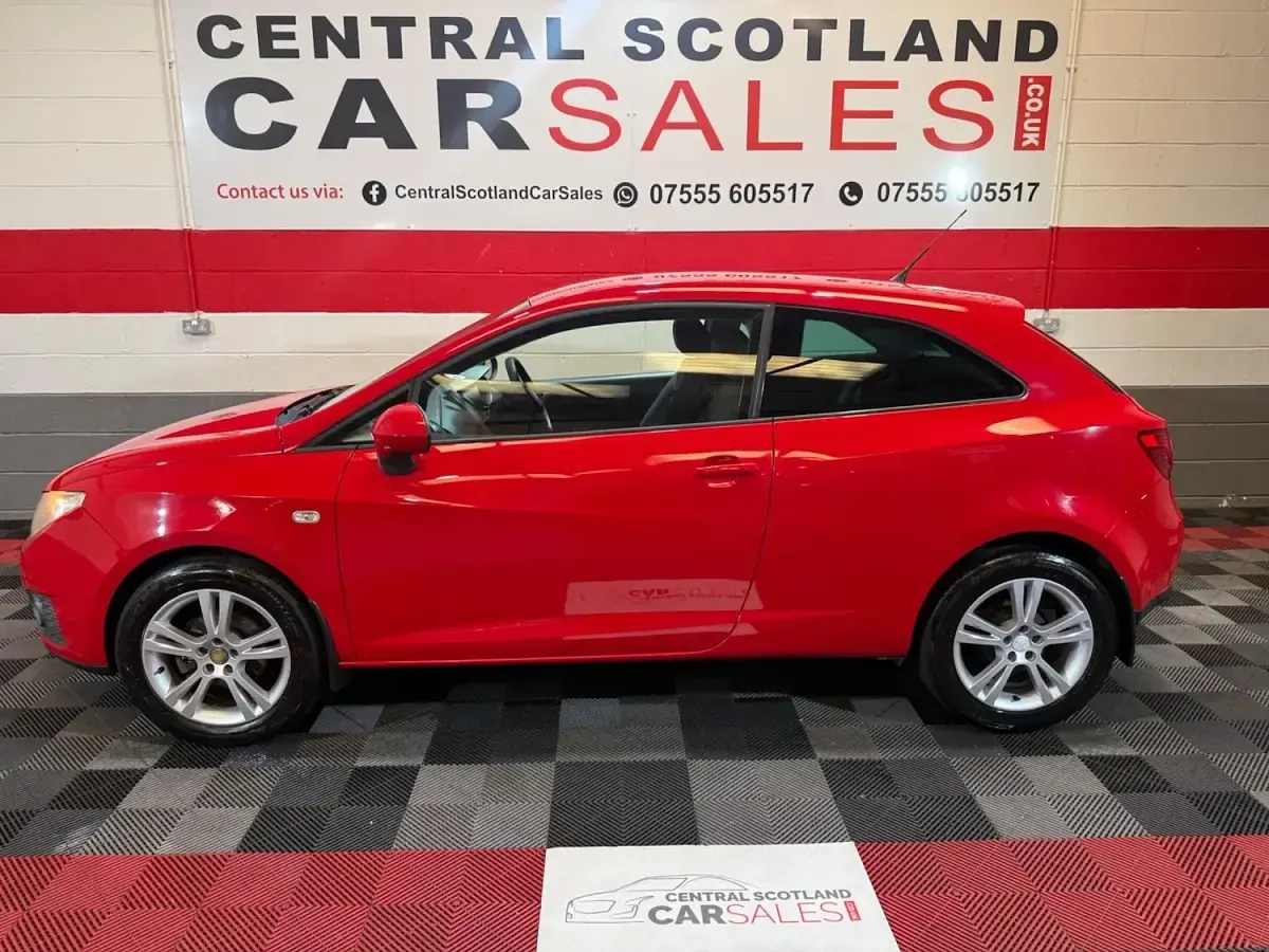 Used Seat Ibiza Sport 85 HP (62 kW) 2011 Red Hatchback