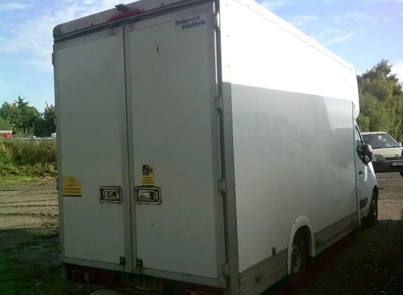 Image 3/4
