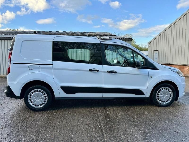 Used Ford Transit Connect Trend 100 HP (73 kW) 2019 White MPV