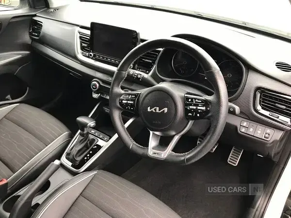 Used Kia Stonic GT-Line S 118 HP (86 kW) 2023 White SUV