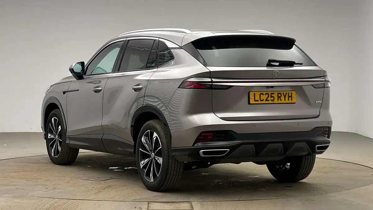 Używany MG HS Trophy 169 KM (124 kW) 2024 Srebrny SUV