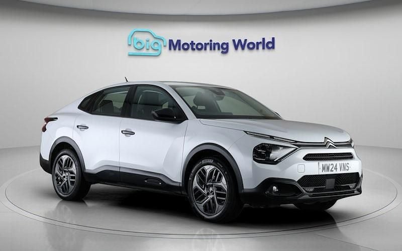 Used Citroën C4 X PureTech 101 HP (74 kW) 2024 White SUV