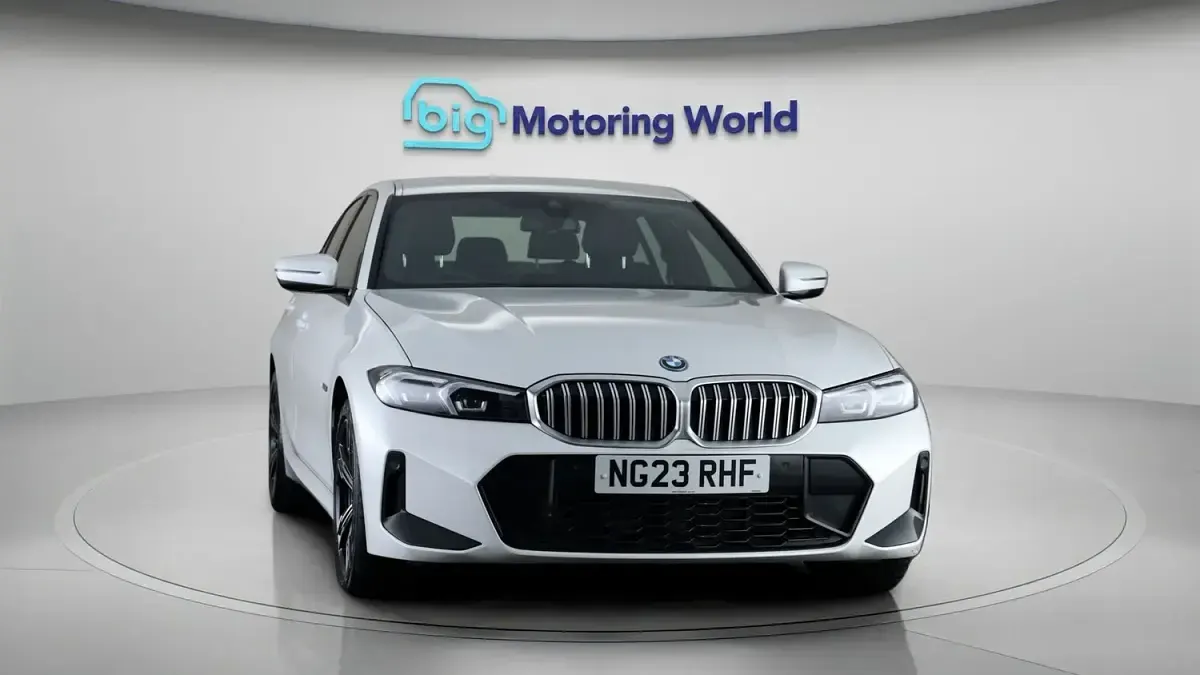 Used BMW 330e M Sport 292 HP (214 kW) 2023 White Sedan