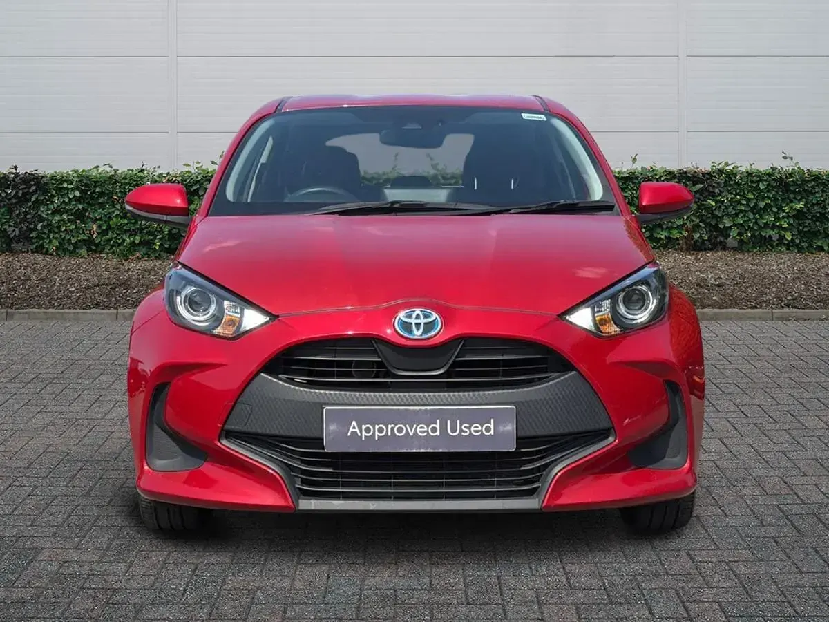 Used Toyota Yaris 2023 Red Hatchback